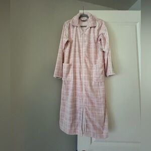 Women's Croft & Barrow Long Plush Zip Front Robe